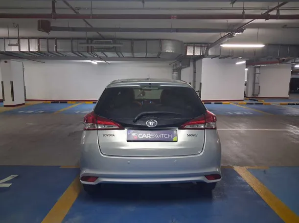 Car image 6