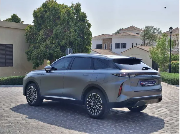 Car image 7