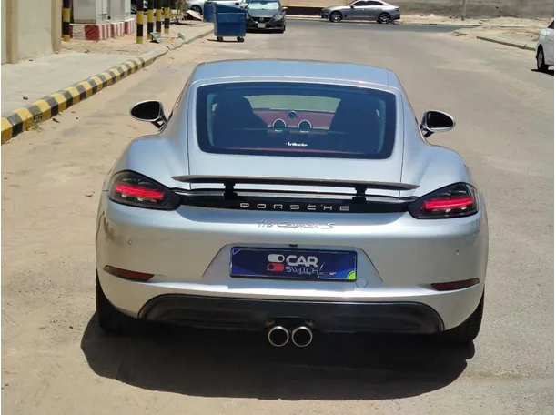 Car image 6