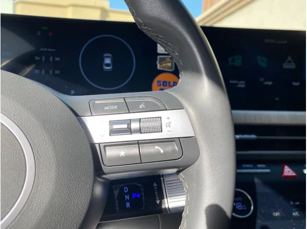 Car image 23