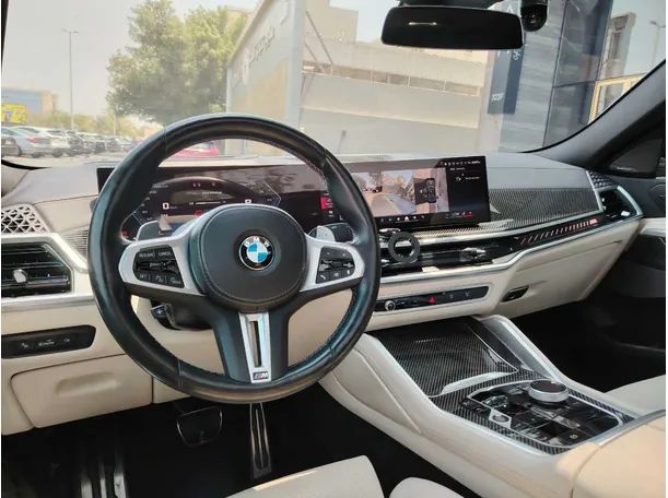 Car image 30