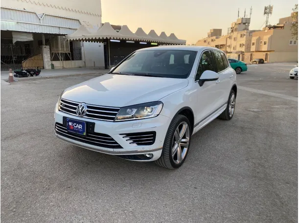 2016 Volkswagen Touareg in KSA