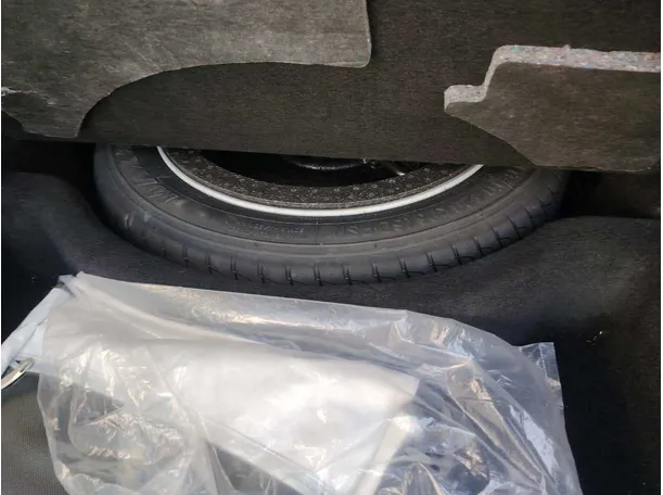 Car image 48