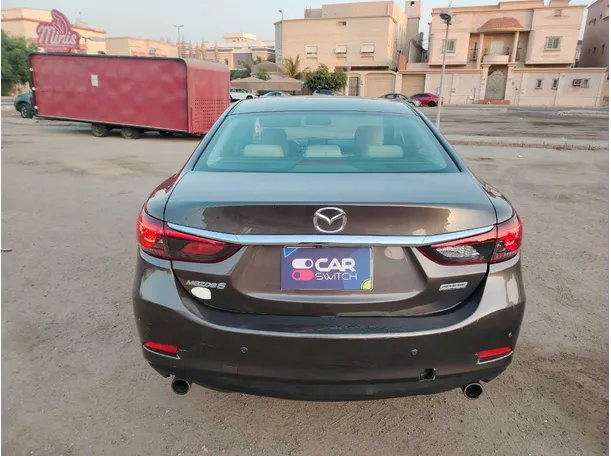 Car image 6