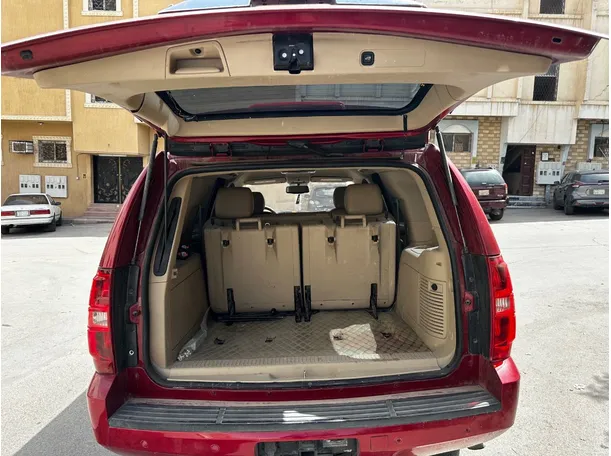 Car image 23