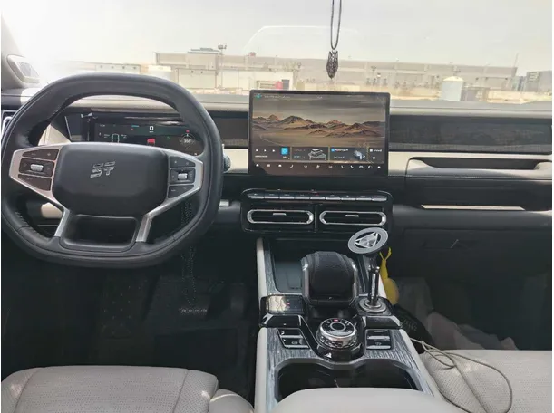 Car image 22