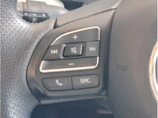 Car image 29