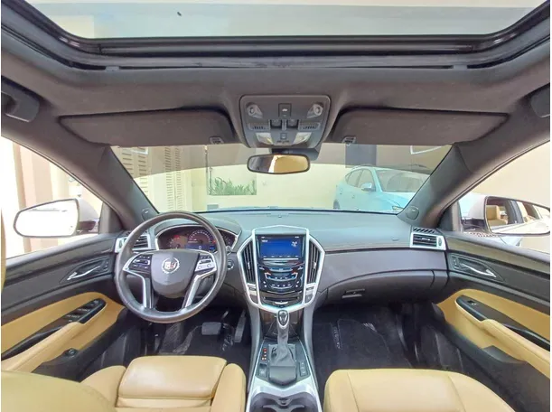Car image 17