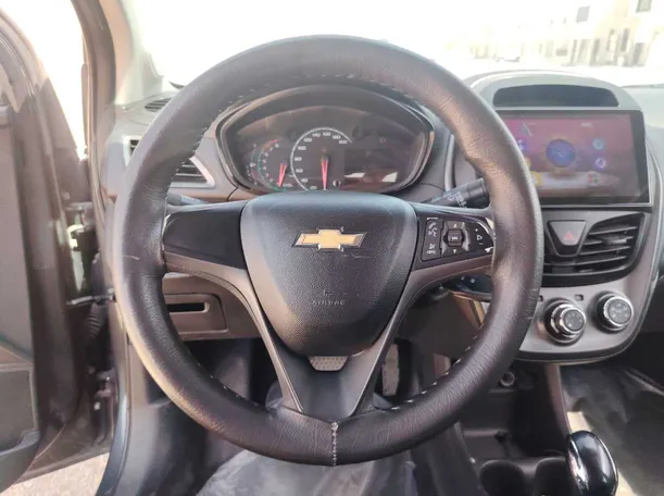 Car image 23