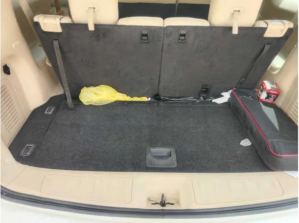 Car image 36
