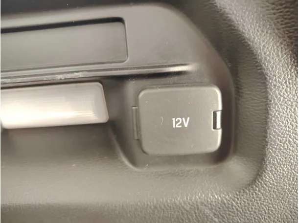 Car image 29