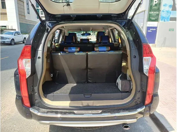 Car image 21