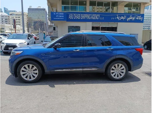 Car image 8