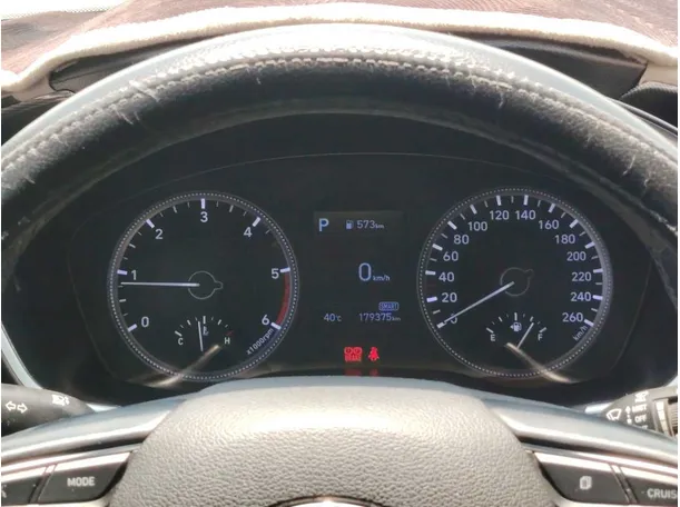 Car image 22