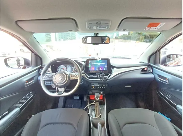 Car image 18