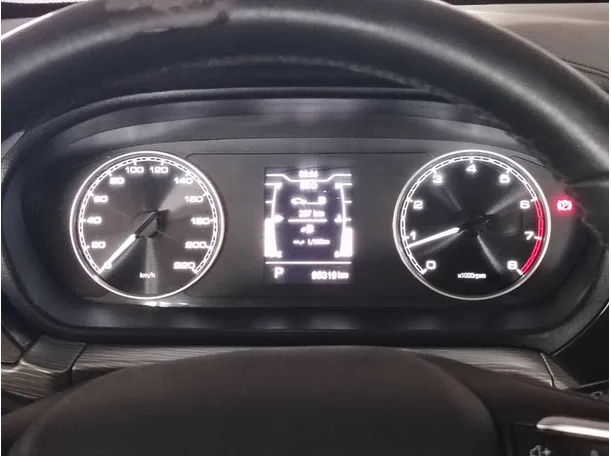 Car image 26