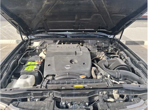 Car image 19