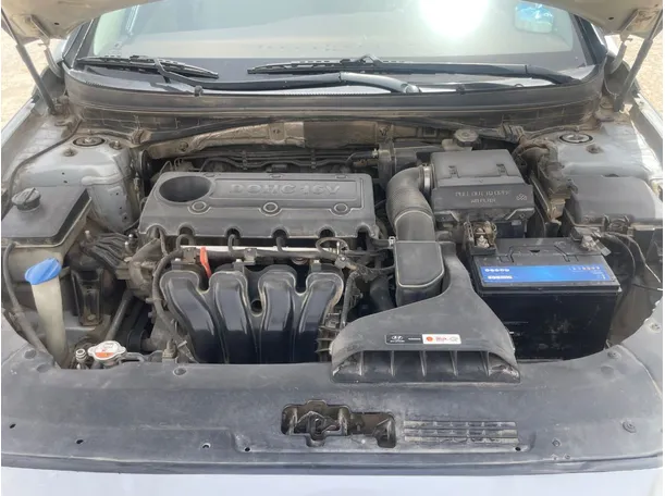 Car image 23