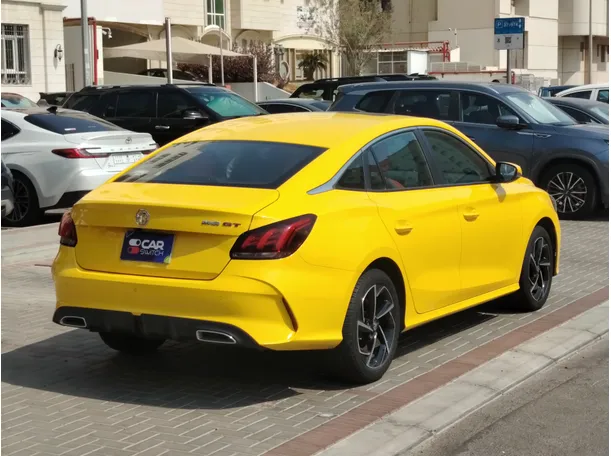 Car image 5