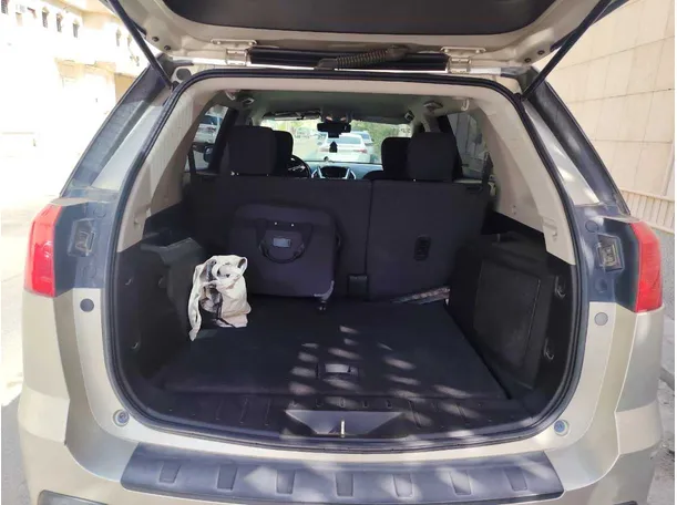 Car image 23