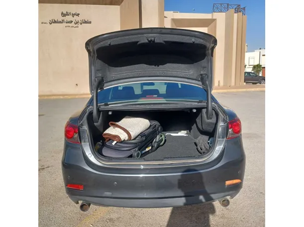 Car image 21