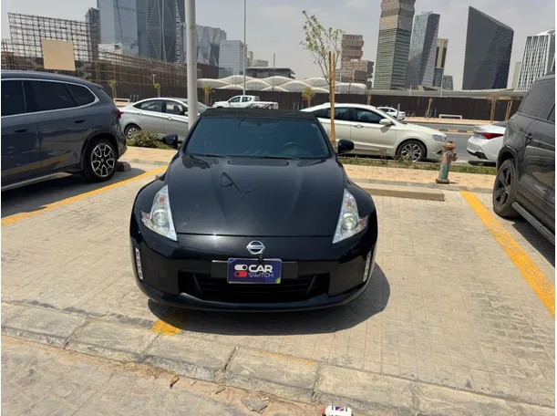 Car image 4
