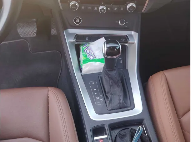 Car image 21