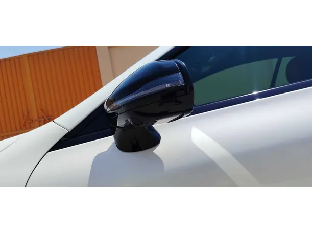 Car image 28