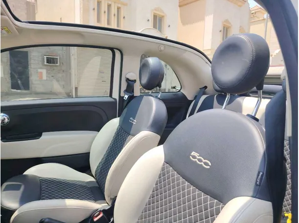 Car image 12