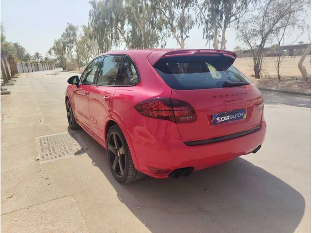 Car image 7