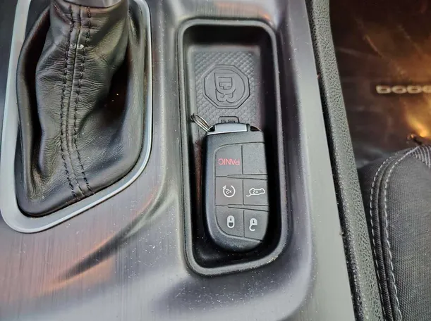 Car image 37
