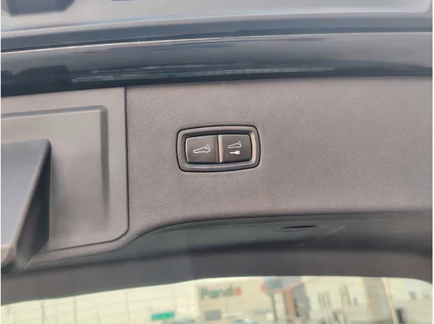 Car image 42