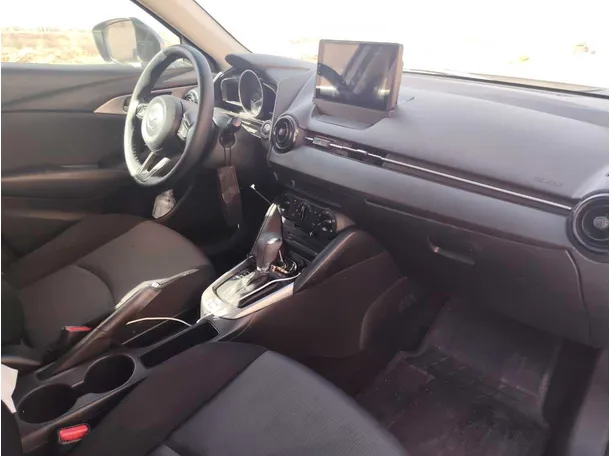 Car image 13