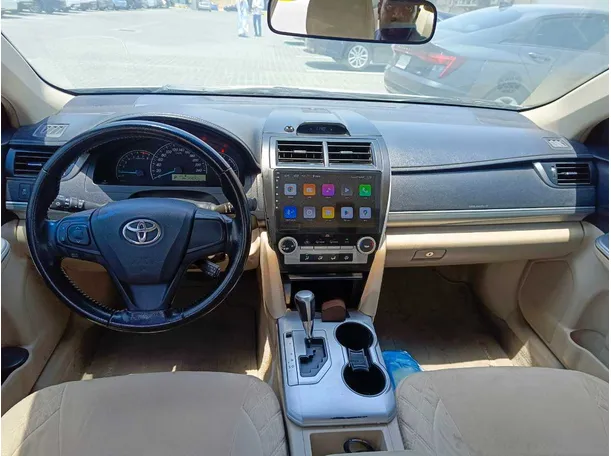 Car image 19