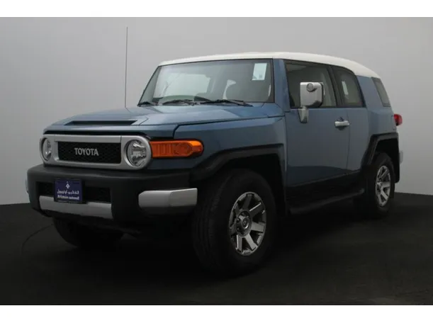 2022 Toyota FJ Cruiser in Dubai