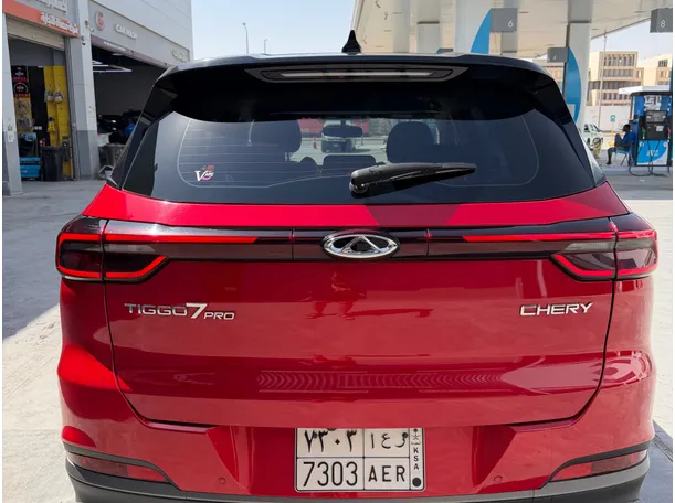 Car image 8