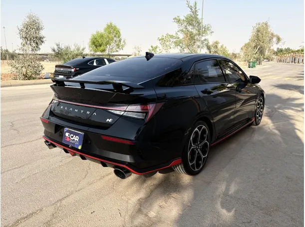 Car image 5