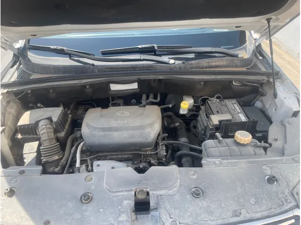 Car image 24