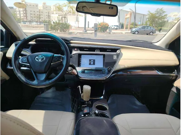 Car image 23