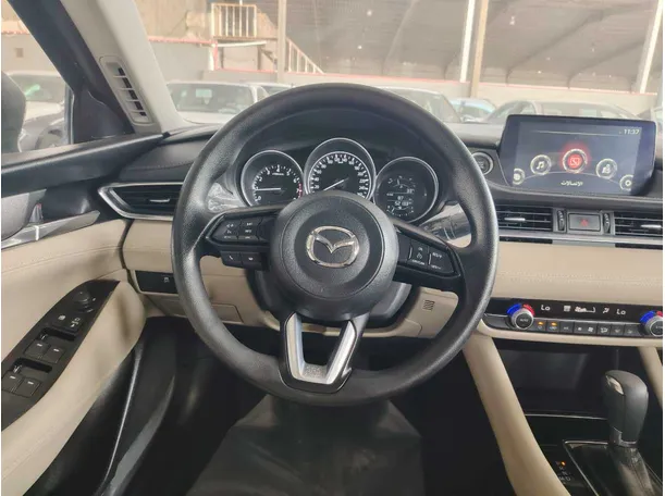 Car image 22