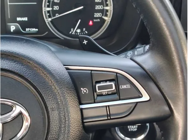 Car image 32