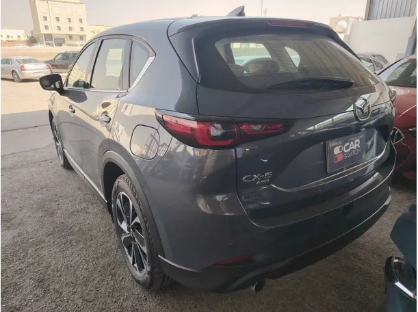 Car image 7