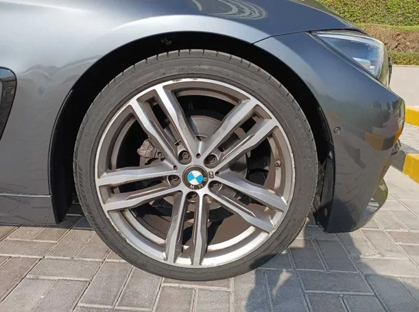Car image 13
