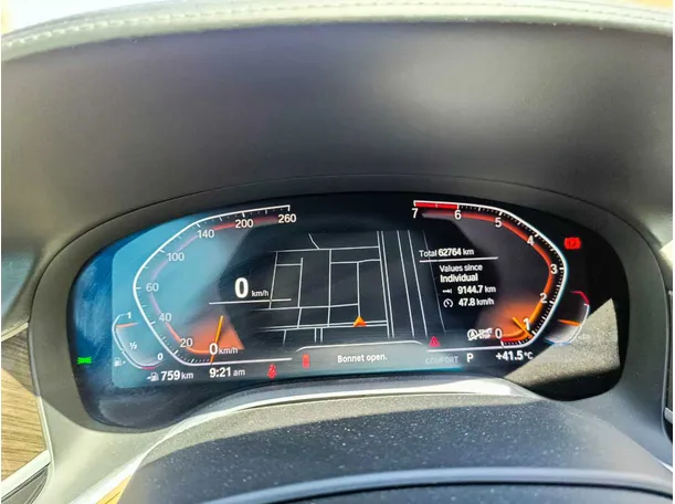 Car image 30