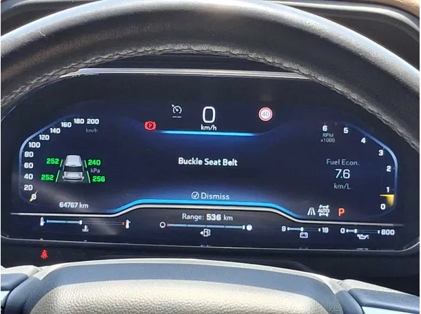Car image 19