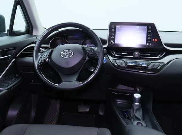 Car image 15