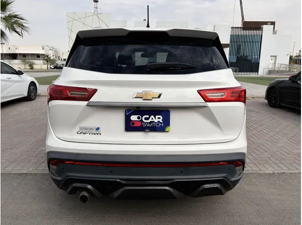 Car image 6