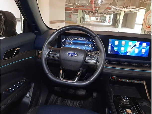 Car image 17