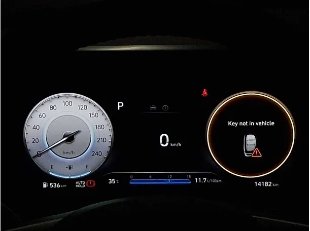 Car image 19