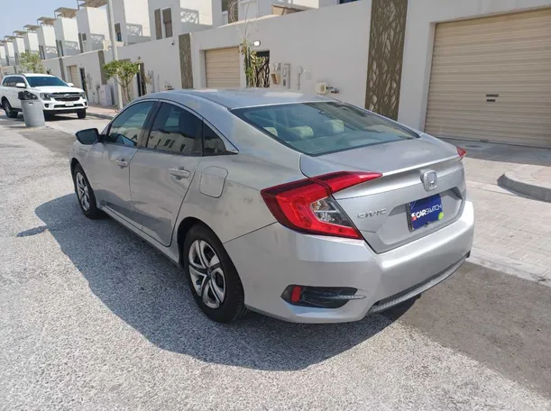 Car image 7